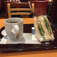 Photo taken at EXCELSIOR CAFFÉ 大森東口店 by Hiroki N. on 6/2/2015