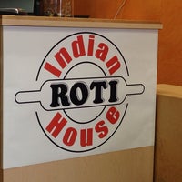 รูปภาพถ่ายที่ Indian Roti House โดย Graham R. เมื่อ 5/1/2014