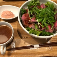 Photo taken at Château Mercian Tokyo Guest Bar by Daiki S. on 5/7/2018
