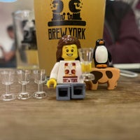 Photo prise au Brew York Craft Brewery &amp;amp; Tap Room par Katie t. le10/27/2022