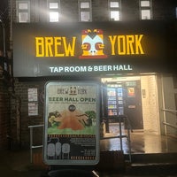 Снимок сделан в Brew York Craft Brewery &amp;amp; Tap Room пользователем Katie t. 2/9/2024