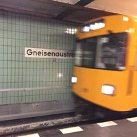 Photo taken at U Gneisenaustraße by Crème B. on 8/18/2016
