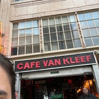 Foto tirada no(a) Cafe Van Kleef por Lyzi D. em 7/27/2022