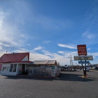 Photo taken at Jimmy&amp;#39;s Classic Drive-In by Brienne Lee B. on 2/1/2023