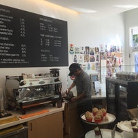 2/6/2016에 Graceface님이 Delicious Arts Bakery &amp;amp; Coffee에서 찍은 사진