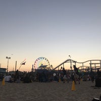 Photo taken at Santa Monica Pier Twilight Concert Series by Graceface on 8/11/2017