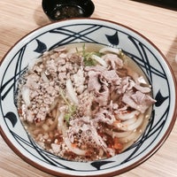 Photo taken at Marugame Seimen (มารุกาเมะ เซเมง) 丸亀製麺 by Dayday on 8/17/2017