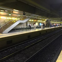 Photo taken at Estación Corrientes [Línea H] by Rodrigo d. on 3/31/2016