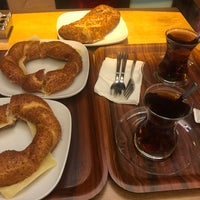 Photo taken at Simit Sarayı by İsmail on 1/14/2023