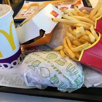 Photo taken at McDonald&amp;#39;s by İsmail on 11/11/2020