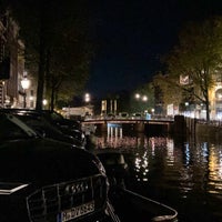 Photo taken at Amsterdam Canals by 𝘼𝙗𝙙𝙪𝙡𝙧𝙖𝙝𝙢𝙖𝙣 . on 4/13/2024