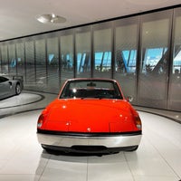 Photo taken at Porsche Museum by 𝘼𝙗𝙙𝙪𝙡𝙧𝙖𝙝𝙢𝙖𝙣 . on 4/13/2024