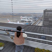 Photo taken at Observation Deck - Terminal 1 by Macha a. on 3/24/2024