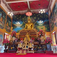 Photo taken at Wat Siri Kamalawat (Wat Mai Sena) by ✨Nannie✨ C. on 7/9/2022