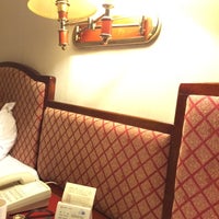 Photo taken at 广州宾馆 Guangzhou Hotel by Alia L. on 9/20/2015