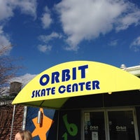 Снимок сделан в Orbit Skate Center пользователем Christopher B. 4/20/2013