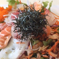 Foto scattata a Shiroi Sushi da Christy I. il 8/1/2015