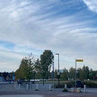 Photo taken at Töölönlahden puisto by Jaakko K. on 9/22/2021