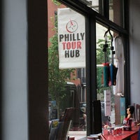 5/12/2017 tarihinde Niru R.ziyaretçi tarafından Philly Tour Hub'de çekilen fotoğraf