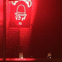 Photo taken at Crackers Comedy Club by Melissa on 10/1/2016