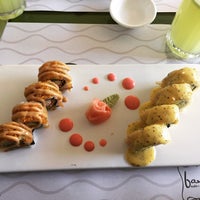 2/7/2016 tarihinde Emi R.ziyaretçi tarafından Banzai Sushi Asian Cuisine'de çekilen fotoğraf