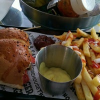 9/24/2016에 Efecan K.님이 Huppa Burger&amp;amp;Salad에서 찍은 사진