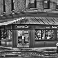 Foto tomada en Maxwell&amp;#39;s Tavern  por Maxwell&amp;#39;s Tavern el 11/24/2014