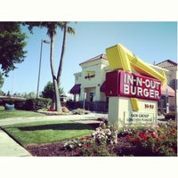 Photo taken at In-N-Out Burger by Ann U. on 4/27/2013
