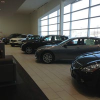 รูปภาพถ่ายที่ Infiniti of Clarendon Hills โดย Bethany L. เมื่อ 2/1/2013