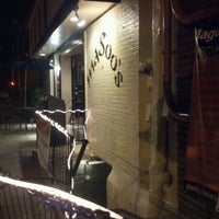 9/21/2012 tarihinde Charlene J.ziyaretçi tarafından Magoo&amp;#39;s Pub &amp;amp; Eatery'de çekilen fotoğraf