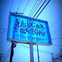Das Foto wurde bei The Sugar Factory von The Sugar Factory G. am 4/28/2013 aufgenommen