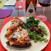 Photo taken at Breezy Town Pizza by Ella H. on 8/16/2021