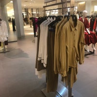 Photo taken at Saks Fifth Avenue by Curtis T. on 7/13/2019