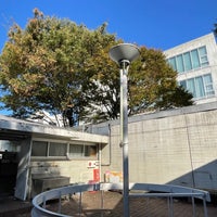 Photo taken at 武蔵野美術大学 2号館 by nyamn on 10/28/2022