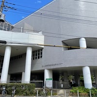 Photo taken at 滝山図書館 by nyamn on 9/22/2022