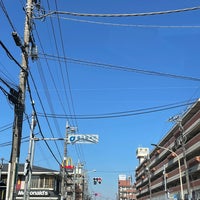 Photo taken at 通信住宅バス停 by nyamn on 11/11/2022