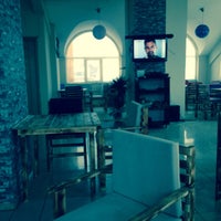 รูปภาพถ่ายที่ Cafe Gırgır โดย Çiğdem Y. เมื่อ 10/6/2015