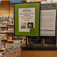 Photo taken at Barnes &amp;amp; Noble by Rita A M. on 10/23/2022