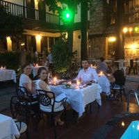 6/1/2016에 Burak G.님이 Alp Paşa Restaurant에서 찍은 사진