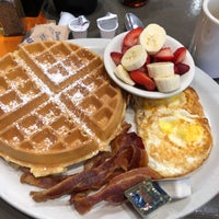 Photo taken at Luna Grill &amp; Diner by Larry F. on 10/27/2018