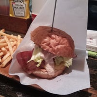 Photo taken at Jami Jami Burger by くろこま on 7/10/2019