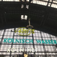 Photo taken at Köln Hauptbahnhof by Simeon U. on 11/24/2018