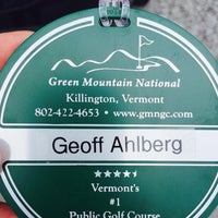 รูปภาพถ่ายที่ Green Mountain National Golf Course โดย Amy A. เมื่อ 6/12/2015