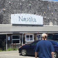 7/5/2021 tarihinde Amy A.ziyaretçi tarafından Nautilus Seafood &amp;amp; Grill'de çekilen fotoğraf