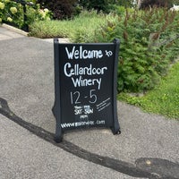 Foto tirada no(a) Cellardoor Winery At The Vineyard por Amy A. em 8/13/2023