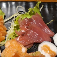 Photo taken at Sushi Oba by Talita O. on 3/29/2018