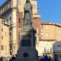 Photo taken at Monumento a Giordano Bruno by Max on 7/15/2022