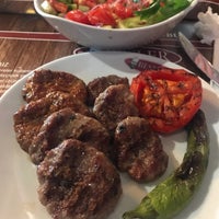 รูปภาพถ่ายที่ Besler Steakhouse โดย Recep Bahadır K. เมื่อ 7/19/2019