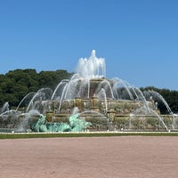 Photo taken at Clarence Buckingham Memorial Fountain by Obed M. on 9/15/2023