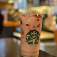 Photo taken at Starbucks by Obed M. on 5/15/2022